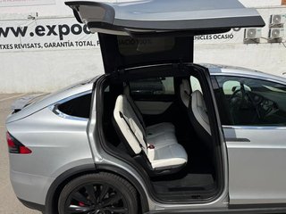 Tesla Model X Ludicrous Performance 4WD