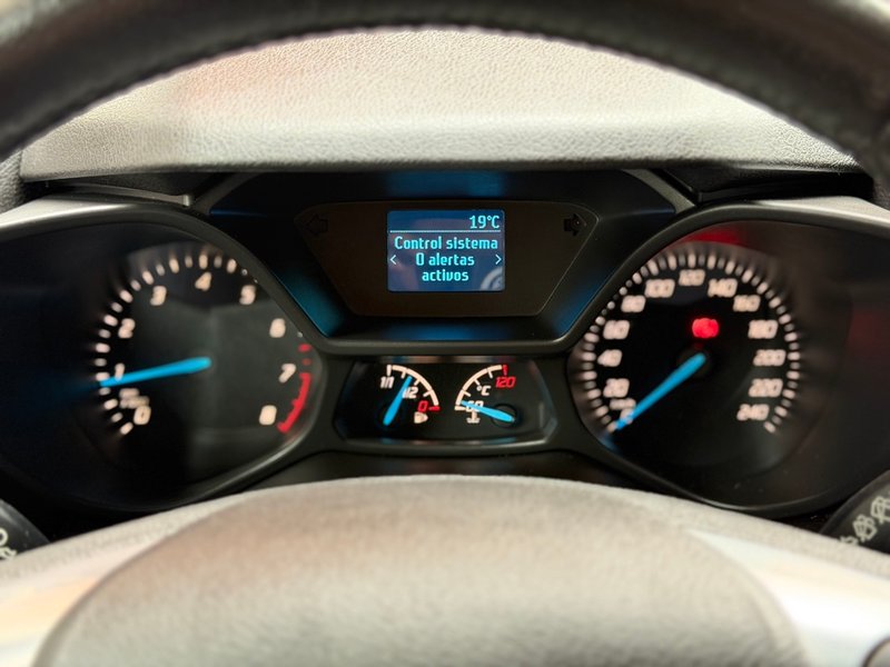 Ford Tourneo Connect 2017, foto 20