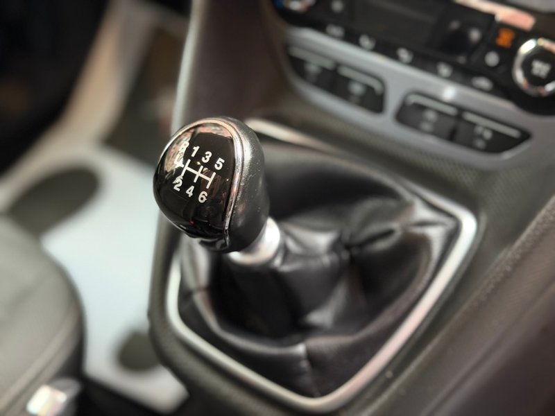 Ford Tourneo Connect 2017, foto 23