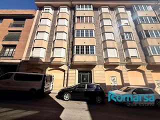 Local comercial en venta en Santo Tomás en Ávila