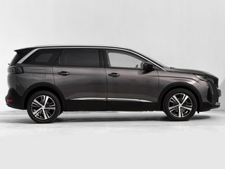 Peugeot 5008 2021