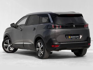 Peugeot 5008 2021