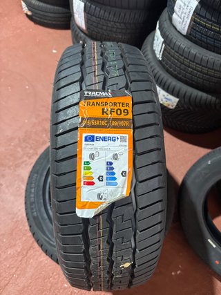 Neumático Tracmax Transporter RF09 215/65R16C 109/