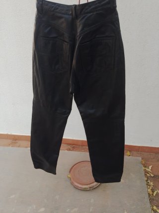 Pantalón de cuero mujer