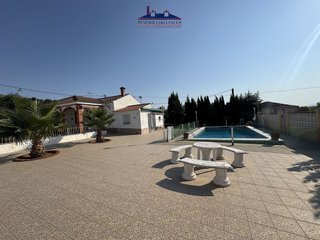Chalet en venta en Puente Genil
