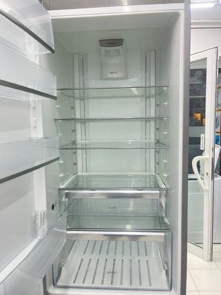Nevera Electrolux combiplateada  garantiatransport