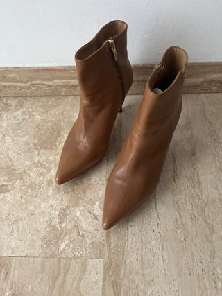 Botines de tacón marrones