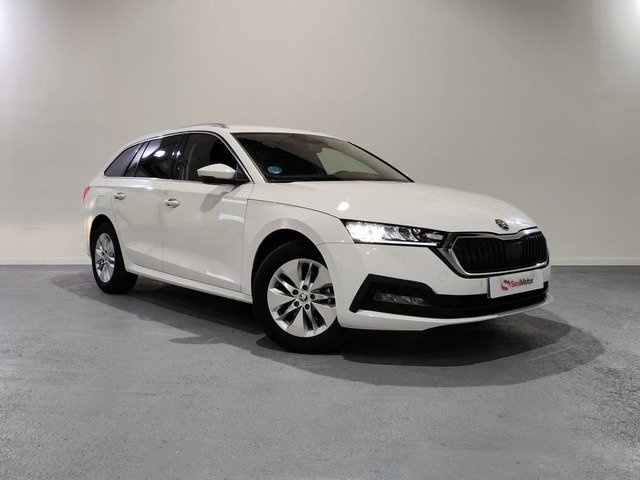Škoda Octavia A8 1.0 TSI DSG - mHEV AMBITION 2023