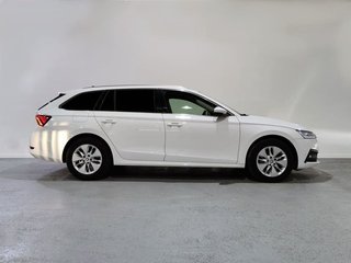 Skoda Octavia Combi 1.0 TSI mHEV Ambition DSG 81 kW (110 CV)