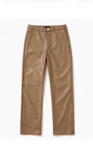 Pantalones efecto piel marrones