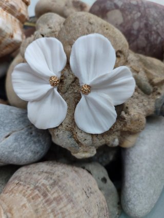 Pendientes Flor Arcilla Polimérica Blanco y Dorado