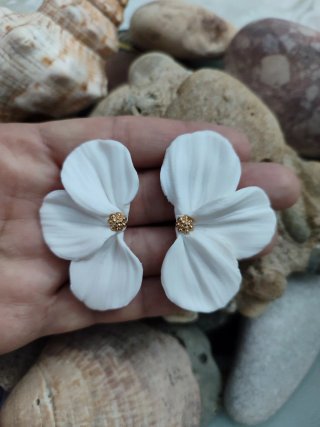 Pendientes Flor Arcilla Polimérica Blanco y Dorado