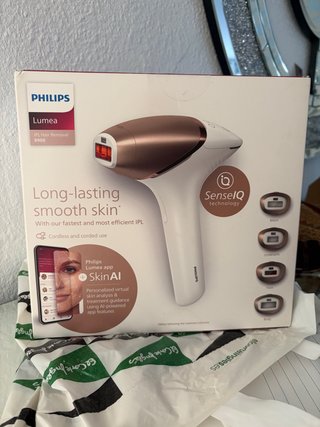 Philips Lumea IPL Hair Removal 9900