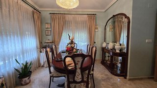 Chalet en venta en Club de Campo en Elda
