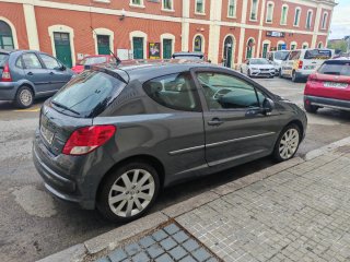 Peugeot 207 2010