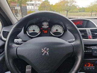 Peugeot 207 2010