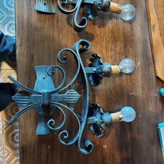 Coppia Lampadari da Muro in Metallo