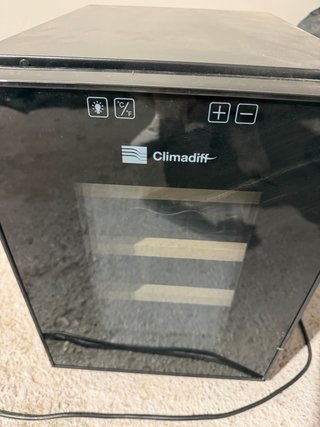 Vinoteca Climadiff 125L