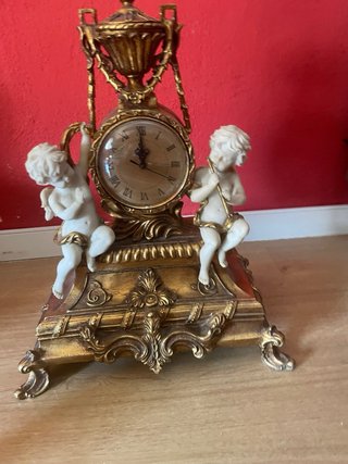 Juego Candelabros y Reloj de Mesa