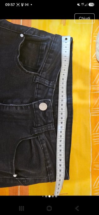 Jeans a zampa neri