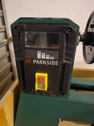 Torno para madera Parkside Regalo 2 caladoras