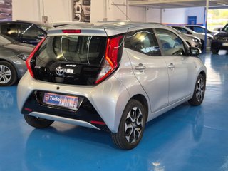 Toyota Aygo 1.0 70 x-play