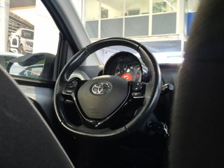 Toyota Aygo 1.0 70 x-play