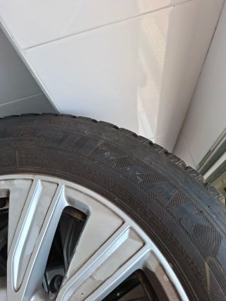 Llantas de aleación con neumáticos