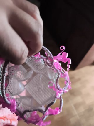 Cestita decorada rosa y blanca
