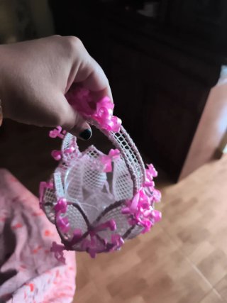 Cestita decorada rosa y blanca