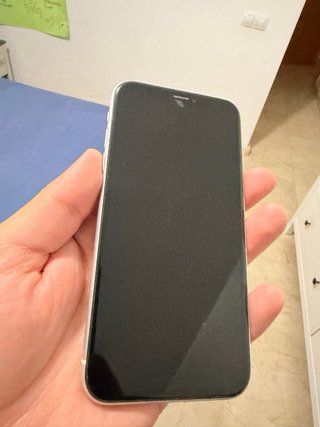 iPhone 8 y XR (Negro y Blanco)