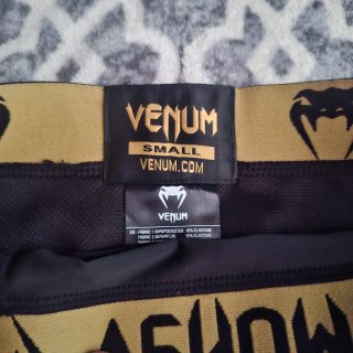 Mallas Venum Performance Negras