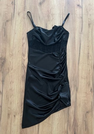 Vestido de tirantes negro talla S sin estrenar
