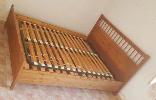 Cama matrimonial de madera