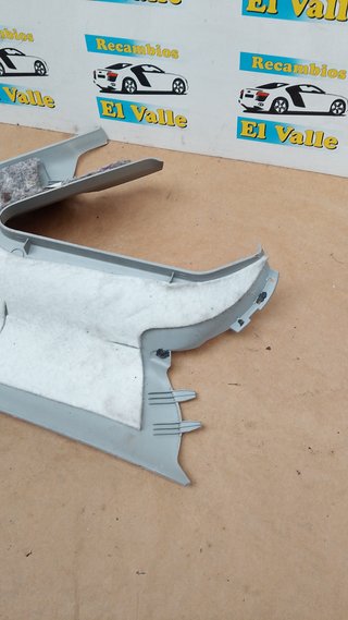 RECUBRIMIENTO PILAR DELANTERO IZQUIERDO MERCEDES V