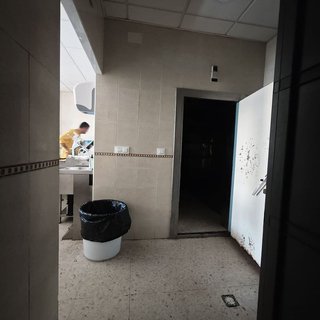 Local comercial en venta en La Paz - Segunda Aguada - Loreto en Cádiz