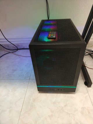 PC Gaming Potente y Elegante