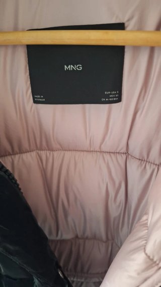 Anorak Mango Charol Negro Talla M