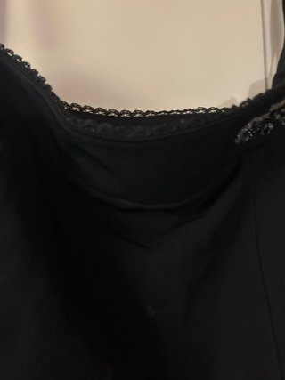Tubino nero con dettagli