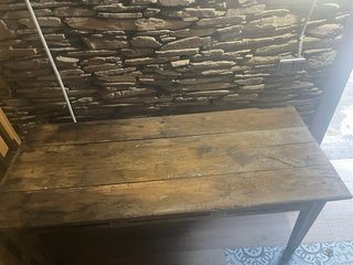 Mesa antigua de madera