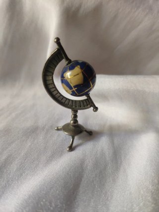 Mappamondo argento 800 e smalti