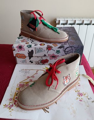 Botas Desert Booty Stranger Things Talla 37