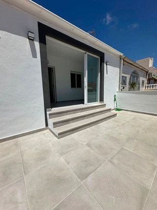 Casa pareada en venta en La Siesta - El Salado - Torreta en Torrevieja