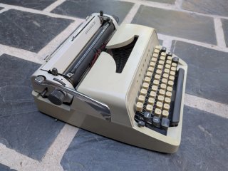 Triumph Gabriele 20 Máquina de Escribir Vintage