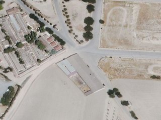 Local comercial en venta en Mengíbar