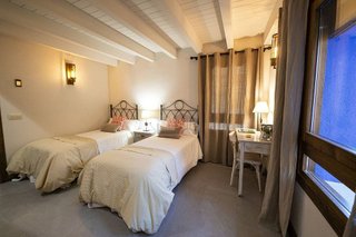 Casa adosada en venta en Garganta la Olla
