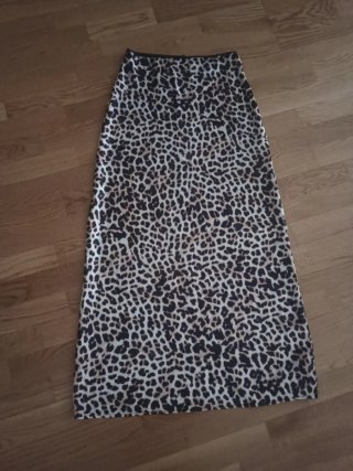 Falda larga satén estampado animal print T.S