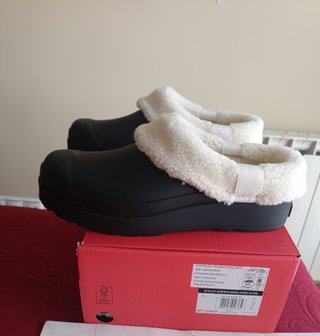 Zuecos Hunter Negro Talla 42 con Forro de 95€