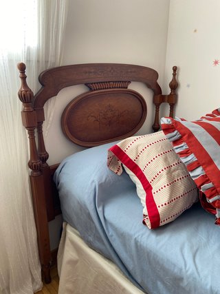 Cabecero de cama vintage de madera