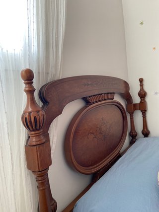 Cabecero de cama vintage de madera